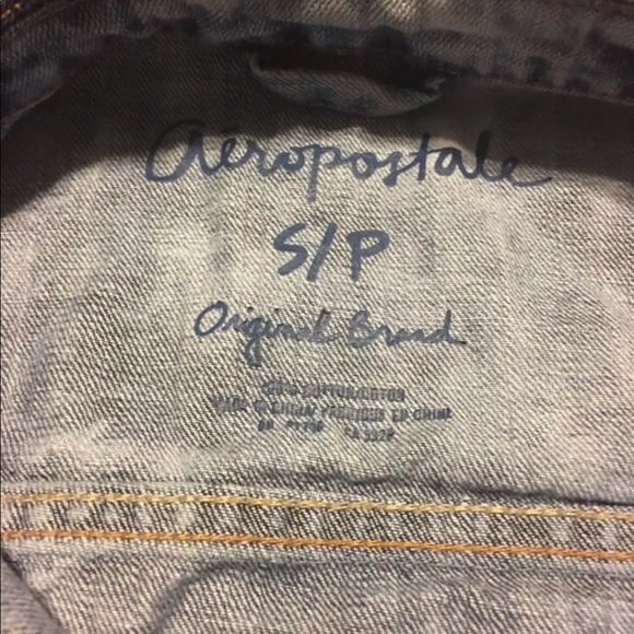 Aeropostale acid wash denim vest - Picture 2 of 4